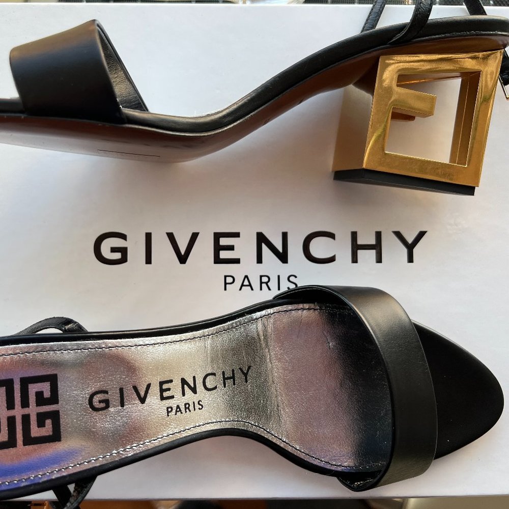 Givenchy triangle sandal in black size 8 (38 intl); 60mm smooth calf - Picture 6 of 7